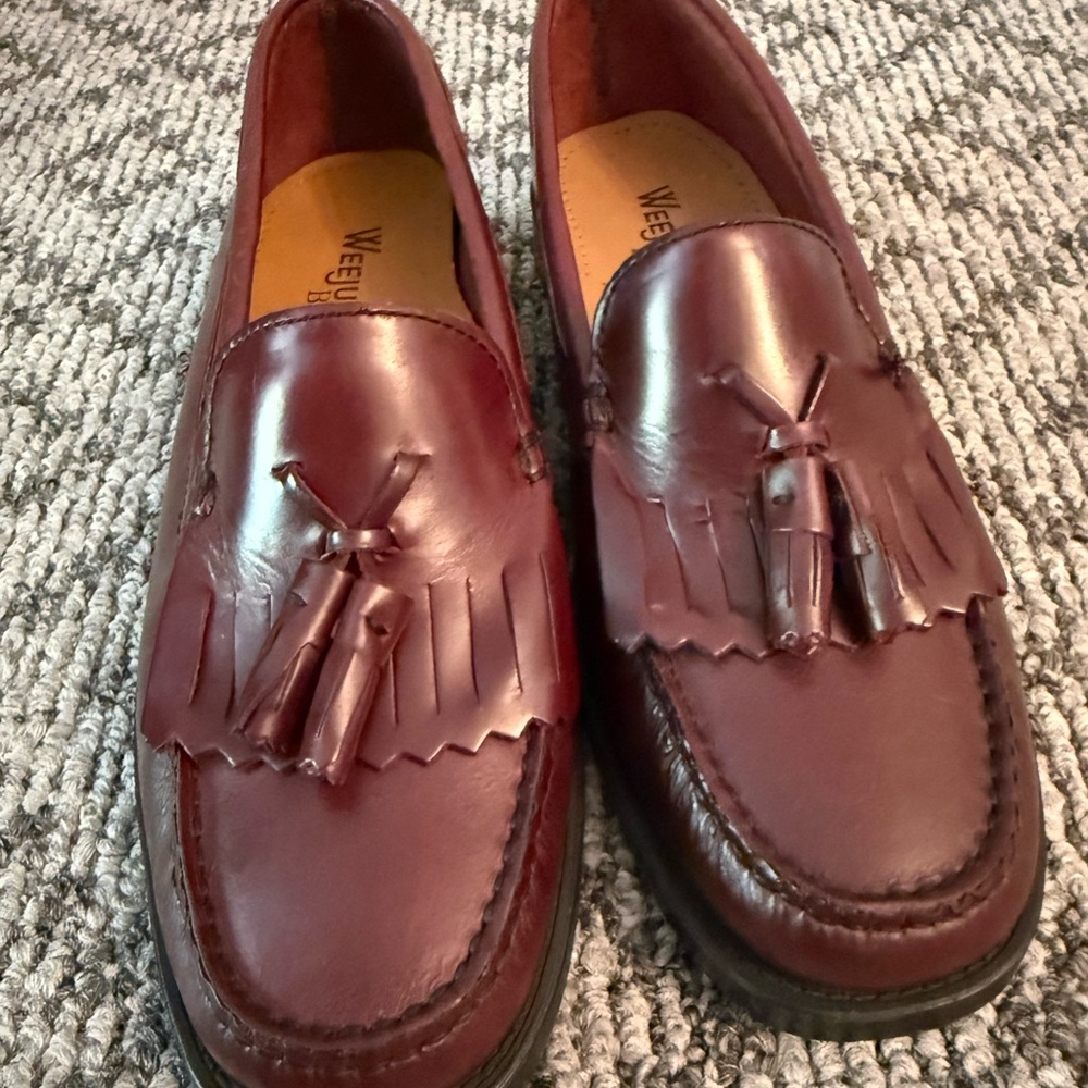 G.H. Bass & Co. Women's Burgundy Tassel Loafers